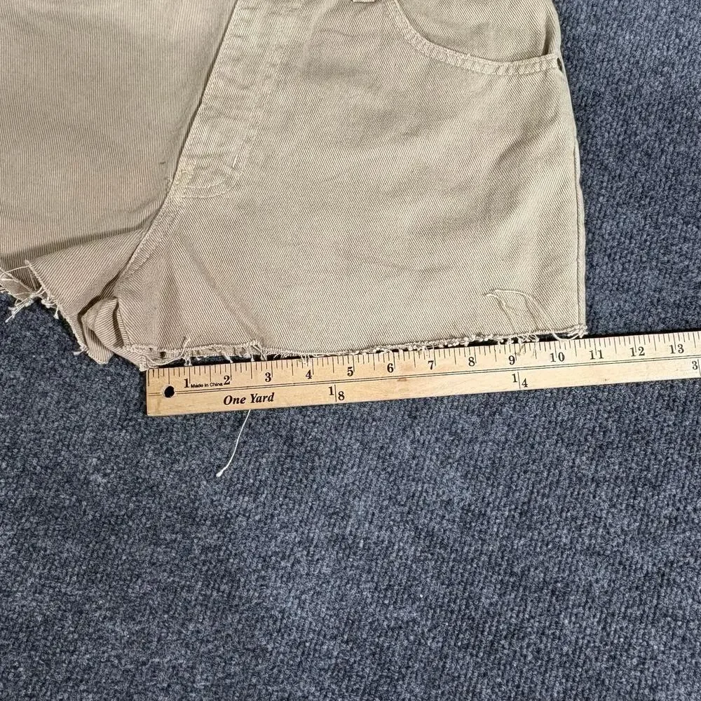 Bass Shorts Womens 8 Beige Khaki High Rise Denim Cut Off Raw Hem Casual Summer